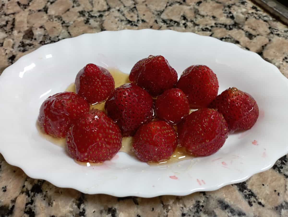 Fresas-con-Miel-de-Flores